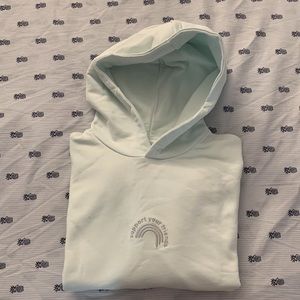 The Riley Crop Hoodie - Billowing Sail in L